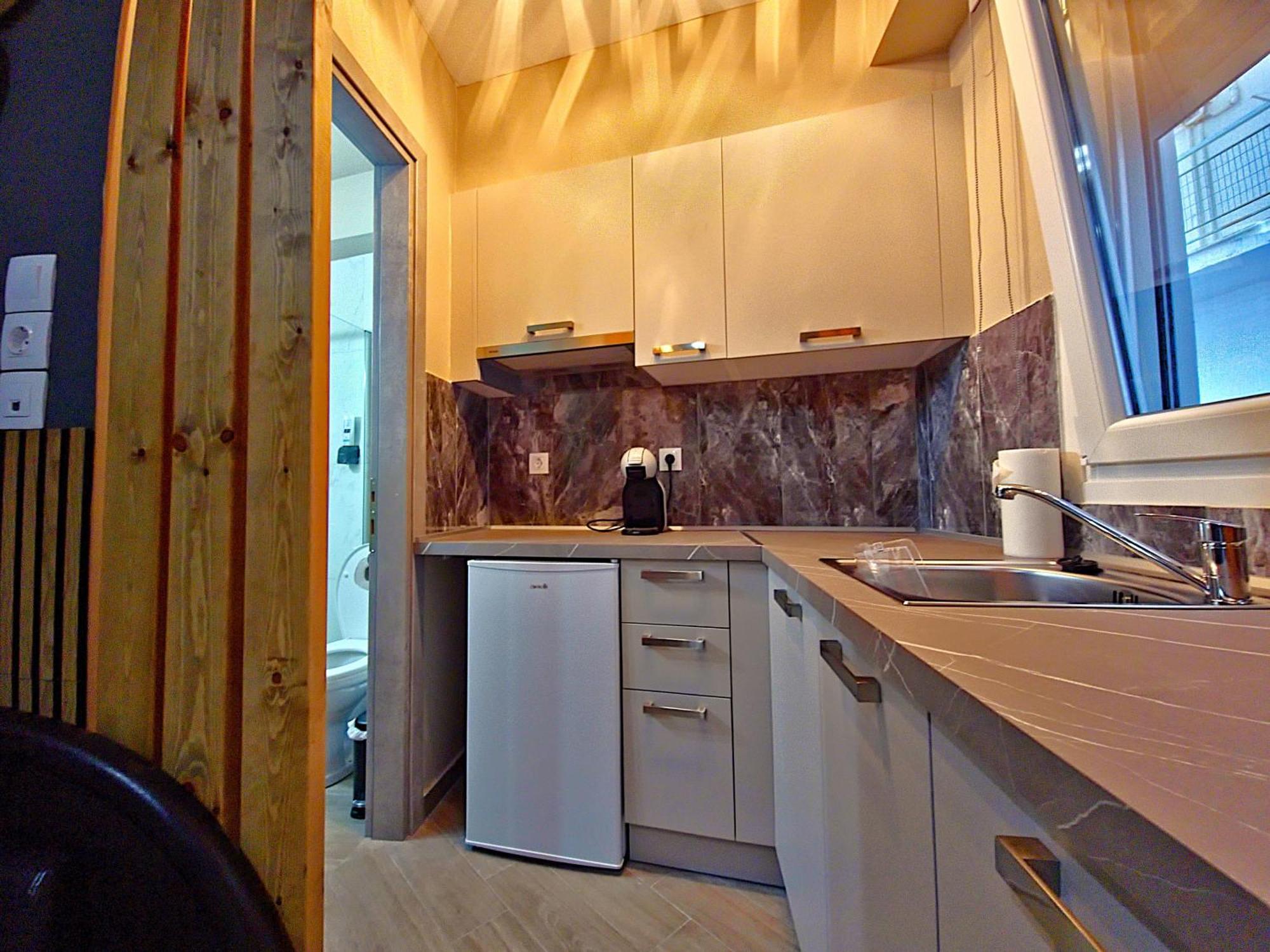 Gpxclr Microluxesuite Apartment